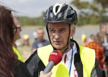Biskup Marian Florczyk poprowadzi cyklistów na Święty Krzyż