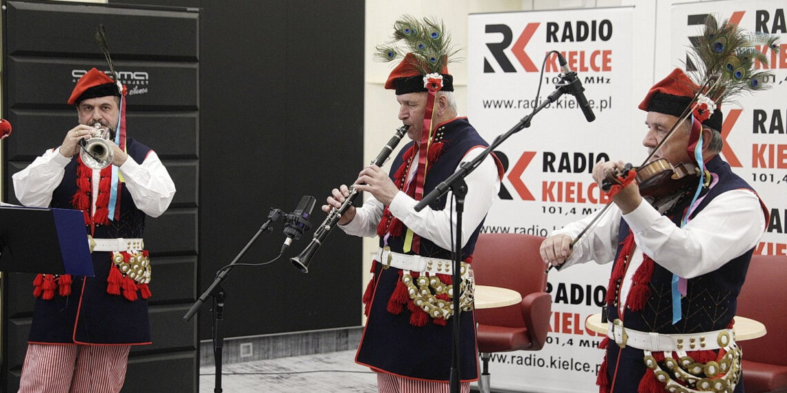 14.05.2022 Radio Kielce. Studio Gram Kapela Edwarda Goli z Sędziszowa / Fot. Jarosław Kubalski - Radio Kielce