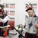 Kapela ludowa z Sędziszowa nagrywała piosenki w Studiu GRAM Radia Kielce [WIDEO, ZDJĘCIA] - Radio Kielce