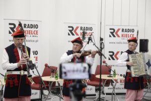 14.05.2022 Radio Kielce. Studio Gram Kapela Edwarda Goli z Sędziszowa / Jarosław Kubalski / Radio Kielce