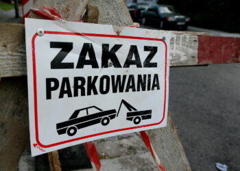 23.06.2017 Kielce. Zakaz parkowania / Marzena Mąkosa / Radio Kielce
