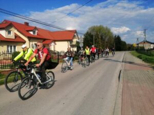 03.05.2022. Koprzywnica. Rajd rowerowy / Grażyna Szlęzak-Wójcik / Radio Kielce