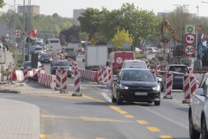 11.05.2022. Kielce. Skrzyżowanie alei Solidarności i alei Tysiąclecia Państwa Polskiego / Wiktor Taszłow / Radio Kielce