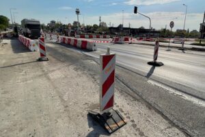 11.05.2022. Kielce. Skrzyżowanie alei Solidarności i alei Tysiąclecia Państwa Polskiego / Wiktor Taszłow / Radio Kielce