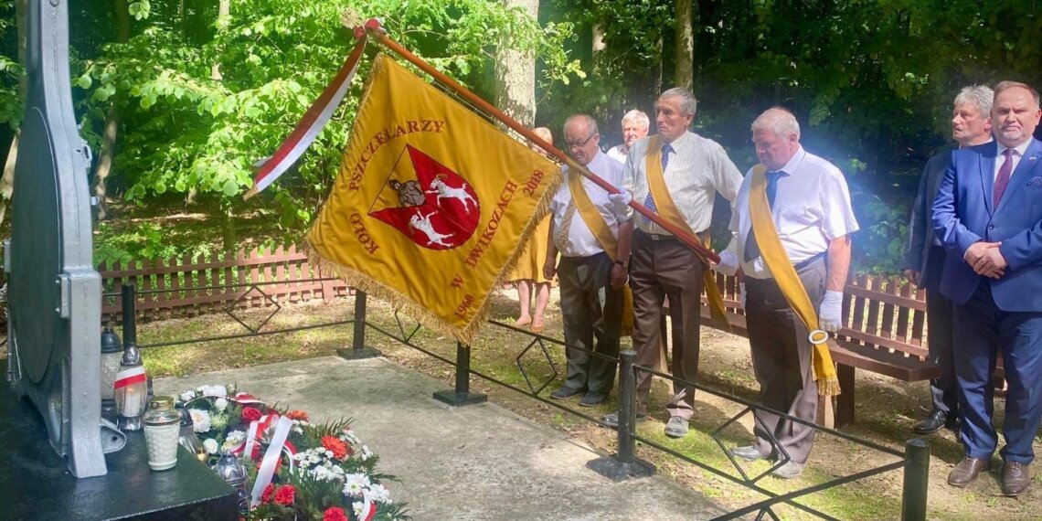 19.06.2022. Góry Wysokie. Uroczystości ku czci Polaków pomordowanych przez Niemców / źródło: biuro poselskie posła Marka Kwitka