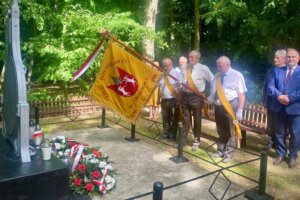 19.06.2022. Góry Wysokie. Uroczystości ku czci Polaków pomordowanych przez Niemców / źródło: biuro poselskie posła Marka Kwitka