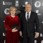 17.06.2022. Jędrzejów. Gala Suzuki Boxing Night. Na zdjęciu: Anna Krupka, wiceminister sportu i turystyki i Grzegorz Nowaczek, prezes Polskiego Związku Bokserskiego / Fot. Bartosz Bogucki - Radio Kielce