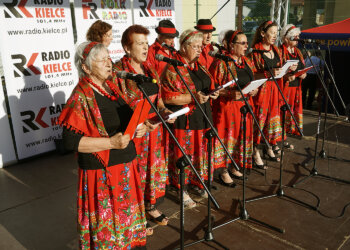 „Jawor u źródeł kultury. Zaproszenie” we Włoszczowie. Publiczność nie zawiodła - Radio Kielce