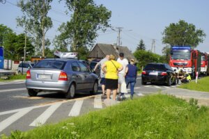 20.06.2022. Radlin. Zderzenie trzech samochodów / Fot. Piotr Kwaśniewski – Radio Kielce