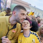 20.06.2022. Kielce. Wspólne świętowanie udanego sezonu Łomży Vive Kielce. Na zdjęciu (z lewej): Branko Vujović / Fot. Piotr Kwaśniewski - Radio Kielce