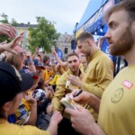 20.06.2022. Kielce. Wspólne świętowanie udanego sezonu Łomży Vive Kielce. Na zdjęciu: Andreas Wolff / Fot. Piotr Kwaśniewski - Radio Kielce