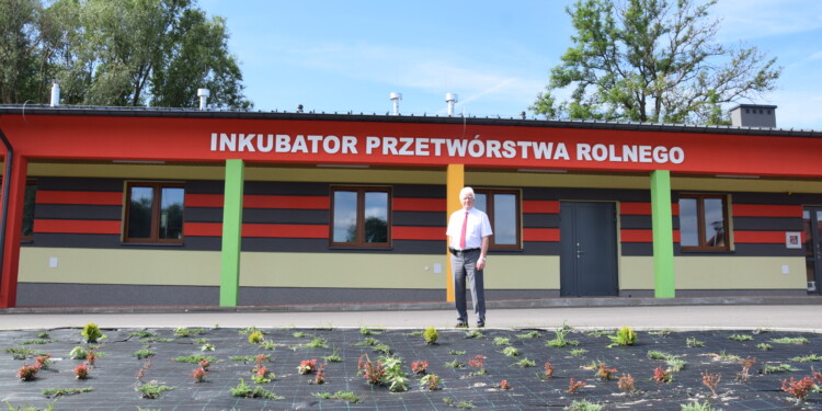 21.06.2022. Strzałków. Inkubator Przetwórstwa Rolnego. Na zdjęciu: Ryszard Zych - burmistrz Stopnicy / Fot. UMiG Stopnica