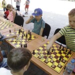 Królowały szachowe zagadki - Radio Kielce 28.06.2022. Kielce. Park miejski. Wakacyjna Szkoła Szachowa Polskiego Radia Kielce / Fot. Jarosław Kubalski - Radio Kielce