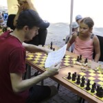 Królowały szachowe zagadki - Radio Kielce 28.06.2022. Kielce. Park miejski. Wakacyjna Szkoła Szachowa Polskiego Radia Kielce / Fot. Jarosław Kubalski - Radio Kielce