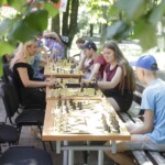 Królowały szachowe zagadki - Radio Kielce 28.06.2022. Kielce. Park miejski. Wakacyjna Szkoła Szachowa Polskiego Radia Kielce / Fot. Jarosław Kubalski - Radio Kielce