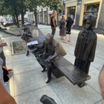 25.06.2022. Kielce. Ławeczka Bronisława Opałki / Fot. Jarosław Kubalski – Radio Kielce