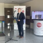 30.06.2022. Kielce. Podsumowanie projektu laboratoriów badawczych w Centrum Naukowo-Wdrożeniowym Inteligentnych Specjalizacji Regionu Świętokrzyskiego. Na zdjęciu: profesor Zbigniew Koruba - rektor Politechniki Świętokrzyskiej / Fot. Monika Miller - Radio Kielce