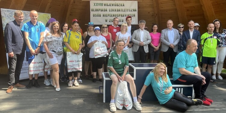 Niepełnosprawni spotkali się w Zgórsku - Radio Kielce