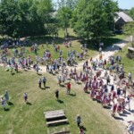 „Jawor – u źródeł kultury” 2022. Korowód festiwalowy w skansenie w Tokarni / Fot. Jarosław Kubalski - Radio Kielce