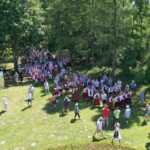 „Jawor – u źródeł kultury” 2022. Korowód festiwalowy w skansenie w Tokarni / Fot. Jarosław Kubalski - Radio Kielce