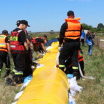 Pińczów. Ćwiczenia strażackie pod kryptonimem „Powódź 2022” / Fot. Marta Gajda-Kruk - Radio Kielce