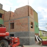 23.06.2022. Wiślica. Modernizowany budynek na potrzeby biblioteki / Fot. Marta Gajda-Kruk - Radio Kielce