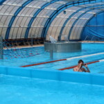 Basen w Stopnicy oblegany przez miłośników kąpieli - Radio Kielce 25.06.2022. Stopnica. Otwarcie basenu / Fot. Marta Gajda-Kruk - Radio Kielce