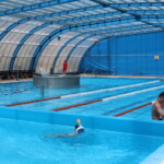 Basen w Stopnicy oblegany przez miłośników kąpieli - Radio Kielce 25.06.2022. Stopnica. Otwarcie basenu / Fot. Marta Gajda-Kruk - Radio Kielce