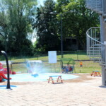 Basen w Stopnicy oblegany przez miłośników kąpieli - Radio Kielce 25.06.2022. Stopnica. Otwarcie basenu / Fot. Marta Gajda-Kruk - Radio Kielce