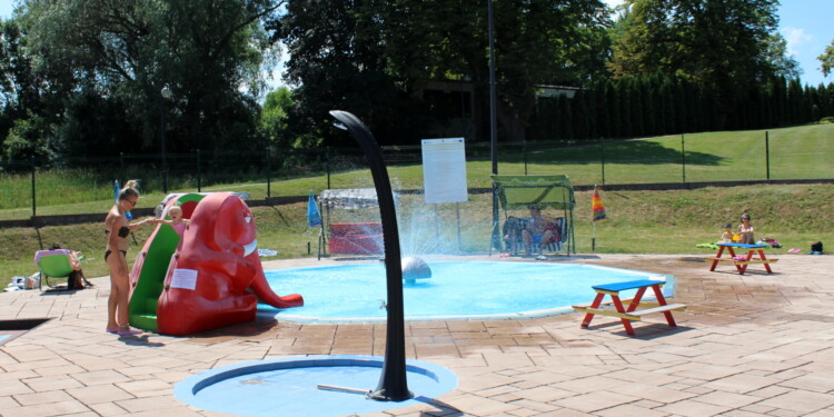 25.06.2022. Stopnica. Otwarcie basenu / Fot. Marta Gajda-Kruk - Radio Kielce