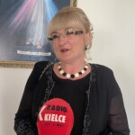 25.06.2022. Sulisławice. Wręczenie nagród diecezji sandomierskiej Arbor Bona. Na zdjęciu: Ewa Jurkowska-Siwiec - dyrektor Szkoły Muzycznej w Ostrowcu Św. / Fot. Grażyna Szlęzak - Radio Kielce