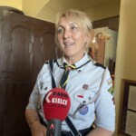 25.06.2022. Sulisławice. Wręczenie nagród diecezji sandomierskiej Arbor Bona. Na zdjęciu: Dorota Nieznalska - nauczycielka w Woli Rzeczyckiej , komendantka szczepu „Bieszczadnicy” / Fot. Grażyna Szlęzak - Radio Kielce