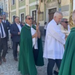 26.06.2022. Sandomierz. Uroczystości kończące IV Kongres Eucharystyczny Diecezji Sandomierskiej. Na zdjęciu (od lewej): senator Jarosław Rusiecki, poseł Marek Kwitek, Marek Kos - dyrektor Szpitala Specjalistycznego im. Ducha Świętego w Sandomierzu, Marcin Piwnik - starosta sandomierski