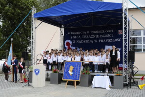 21.06.2022. Ruda Strawczyńska. Nadanie szkole imienia Komisji Edukacji Narodowej / Fot. Wiktor Taszłow - Radio Kielce