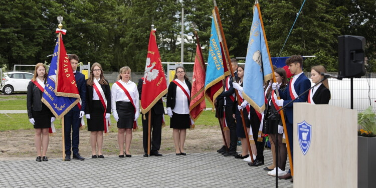 21.06.2022. Ruda Strawczyńska. Nadanie szkole imienia Komisji Edukacji Narodowej / Fot. Wiktor Taszłow - Radio Kielce