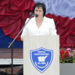 21.06.2022. Ruda Strawczyńska. Nadanie szkole imienia Komisji Edukacji Narodowej. Na zdjęciu: Agnieszka Prędota-Gad - dyrektor szkoły / Fot. Wiktor Taszłow - Radio Kielce