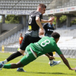 22.06.2022. Kielce. Mecz sparingowy: Korona Kielce - Radomiak Radom. Na zdjęciu (z lewej): Oskar Sewerzyński / Fot Wiktor Taszłow / Radio Kielce