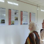 22.06.2022. Kielce. Wernisaż wystawy „Wiesław Myśliwski jubileuszowo" i spotkanie z prof. Stanisławem Bajem. / Fot. Jarosław Kubalski - Radio Kielce