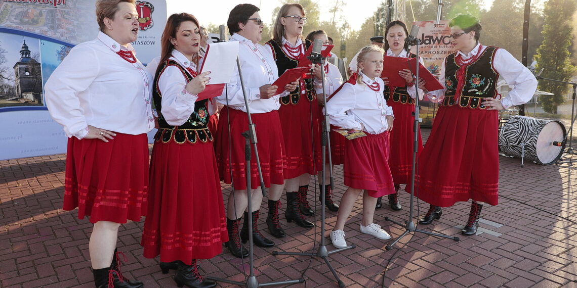 05.06.2022. Staszów. Koncert „Jawor u źródeł kultury. Zaproszenie” / Fot. Wiktor Taszłow - Radio Kielce