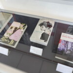 22.06.2022. Kielce. Wernisaż wystawy „Wiesław Myśliwski jubileuszowo" i spotkanie z prof. Stanisławem Bajem. / Fot. Jarosław Kubalski - Radio Kielce