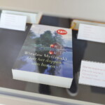 22.06.2022. Kielce. Wernisaż wystawy „Wiesław Myśliwski jubileuszowo" i spotkanie z prof. Stanisławem Bajem. / Fot. Jarosław Kubalski - Radio Kielce