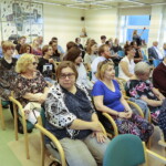 22.06.2022. Kielce. Wernisaż wystawy „Wiesław Myśliwski jubileuszowo" i spotkanie z prof. Stanisławem Bajem. / Fot. Jarosław Kubalski - Radio Kielce