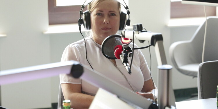 24.06.2022. Sportowa Debata Radia Kielce. Na zdjęciu: Anna Kibortt - wiceprzewodnicząca rady miasta / Fot. Wiktor Taszłow - Radio Kielce