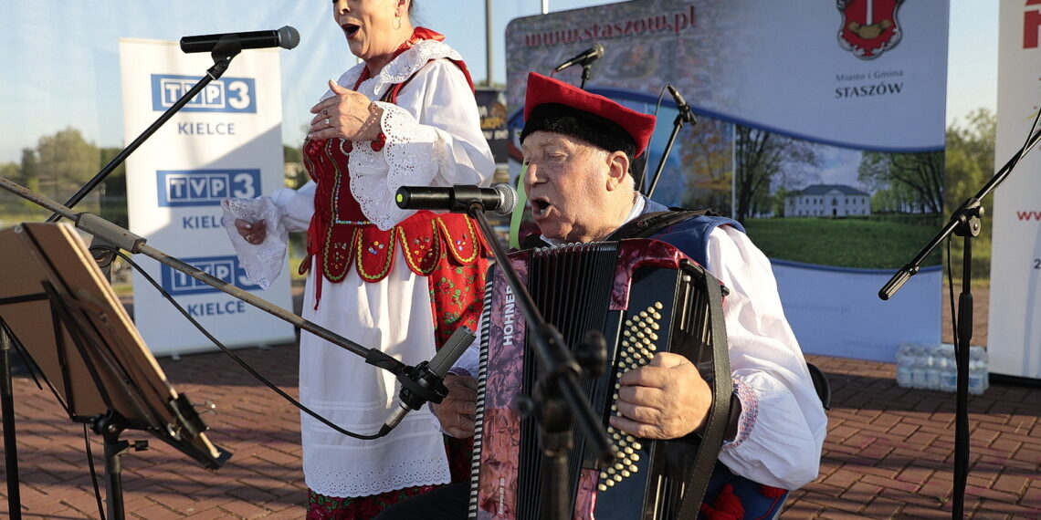05.06.2022. Staszów. Koncert „Jawor u źródeł kultury. Zaproszenie” / Fot. Wiktor Taszłow - Radio Kielce