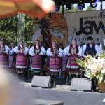 26.06.2022. Tokarnia. Ogólnopolski Festiwal Kultury Ludowej „Jawor u źródeł kultury” – gala wręczenia nagród / Fot. Wiktor Taszłow – Radio Kielce