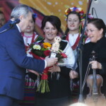 26.06.2022. Tokarnia. Ogólnopolski Festiwal Kultury Ludowej „Jawor u źródeł kultury” – gala wręczenia nagród / Fot. Wiktor Taszłow – Radio Kielce