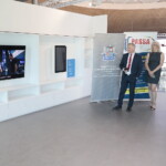 27.06.2022. Kielce. Prezentacja spotu poruszającego tematykę handlu ludźmi. Na zdjęciu (od lewej): Zbigniew Koniusz - wojewoda świętokrzyski, Katarzyna Banasik - prezes stowarzyszenia PASSA i nadinsp. Jarosław Kaleta - komendant wojewódzki policji w Kielcach / Fot. Wiktor Taszłow - Radio Kielce