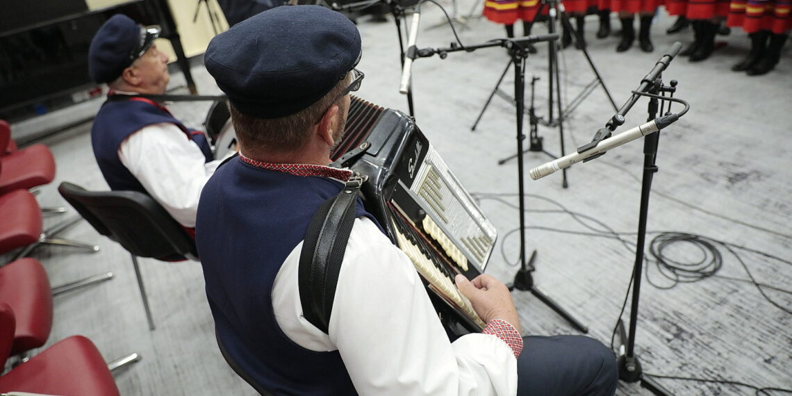 08.06.2022.  Studio Gram. Zespół Pieśni i Tańca ze Strawczynka / Fot. Wiktor Taszłow / Radio Kielce