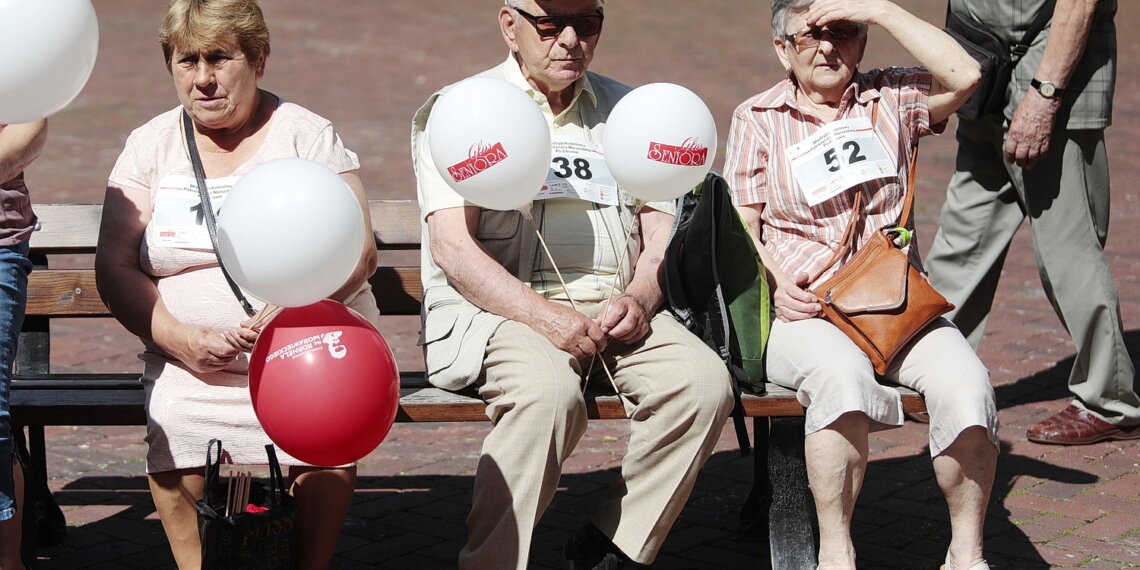 18.06.2022. Kielce. Pierwszy Międzypokoleniowy Patriotyczny Marszobieg po Zdrowie / Fot. Wiktor Taszłow - Radio Kielce