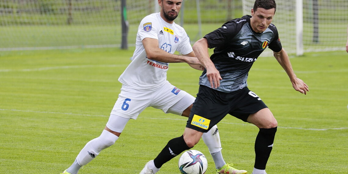 18.06.2022. Kielce. Sparing Korona Kielce - Bruk-Bet Termalicą Nieciecza / Fot. Wiktor Taszłow - Radio Kielce